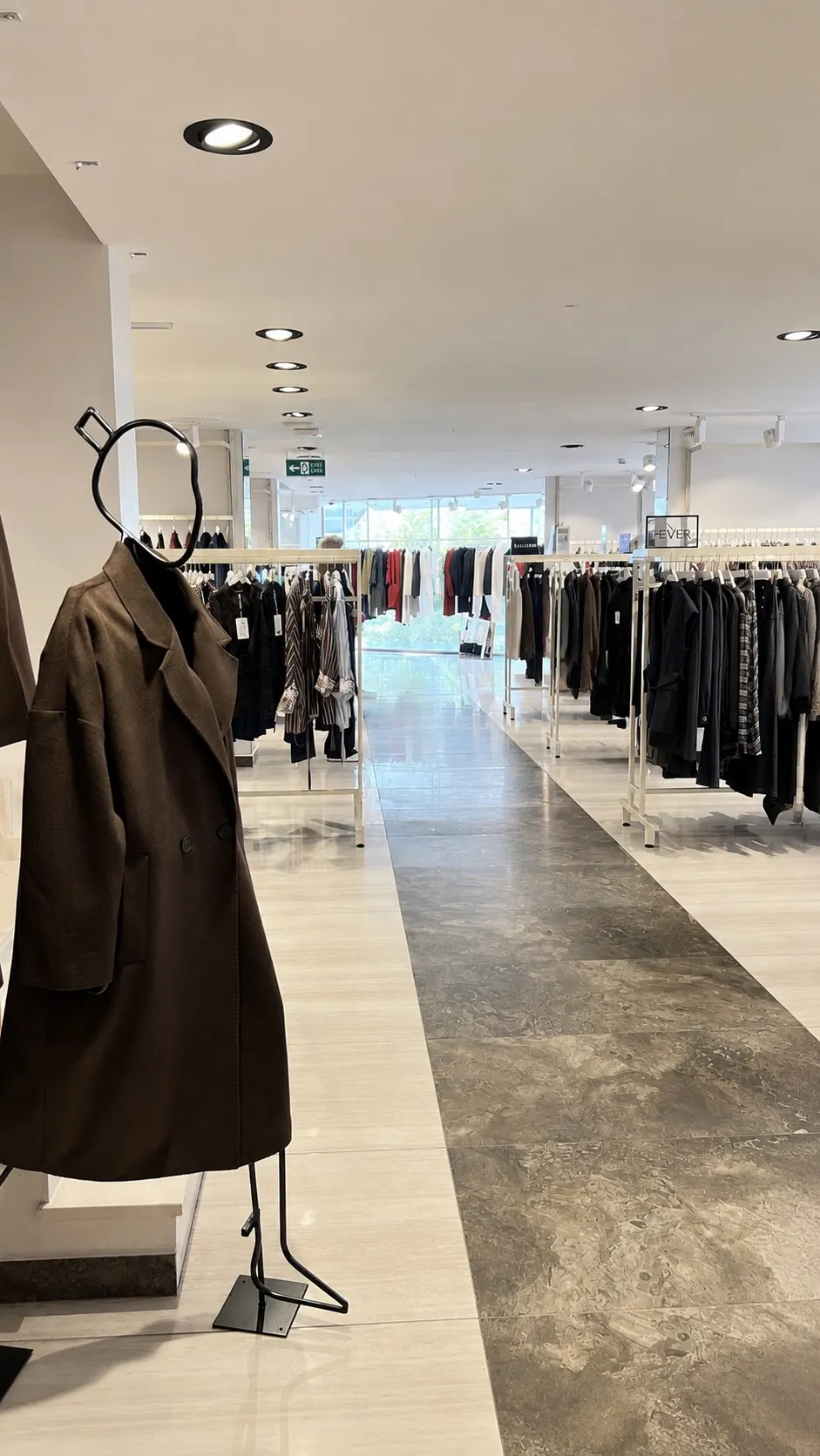 ALBA Multibrand toptan mağaza birinci kat